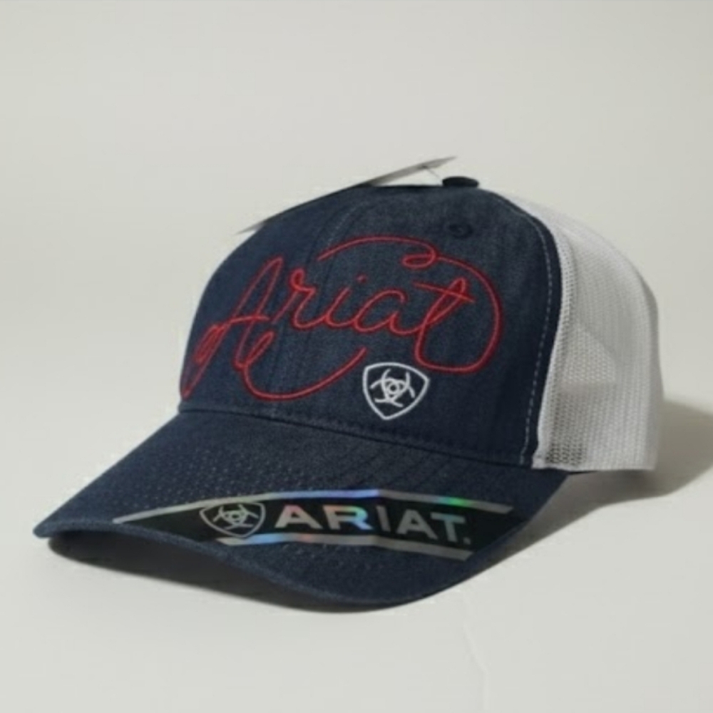 NEW! Ariat denim hat NWT (PRICE FIRM)